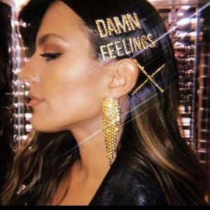 1 set of 3 Crystal hair pin (dream, baby and lucky)